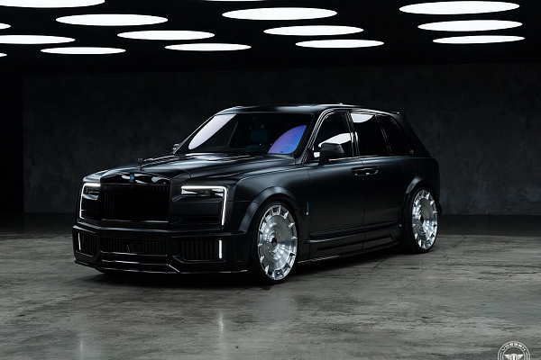 Фото дисков Vossen UV-7 Глянцевый лак на Rolls-Royce Cullinan