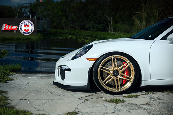 Фото дисков HRE P106 Глянцевое золото на Porsche 911 VII