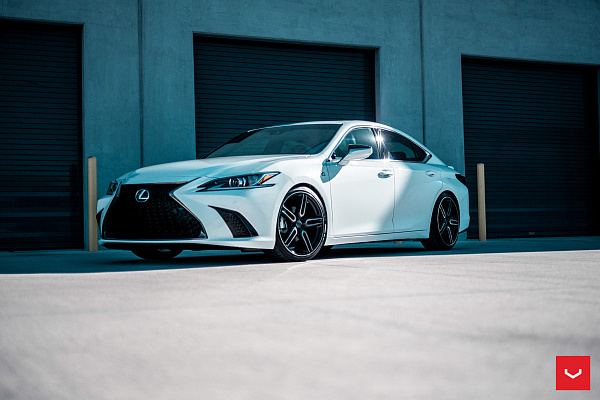 Фото дисков Vossen HF-1 Алмазная проточка на Lexus ES VII