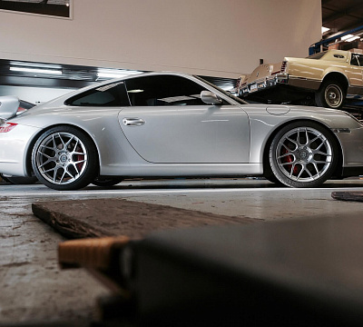 Фото дисков HRE FF01 на Porsche 911 VI