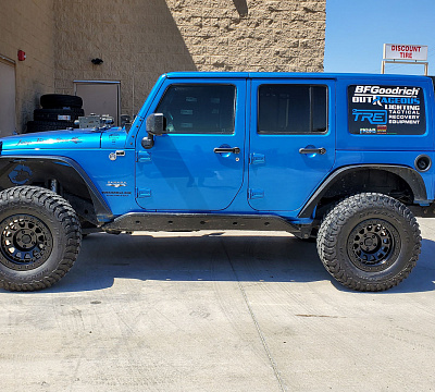 Фото дисков Black Rhino PRIMM на Jeep Wrangler III (JK)
