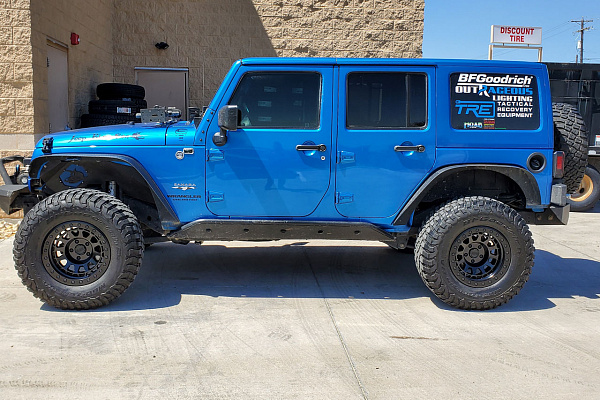 Фото дисков Black Rhino PRIMM Черный сатин на Jeep Wrangler III (JK)