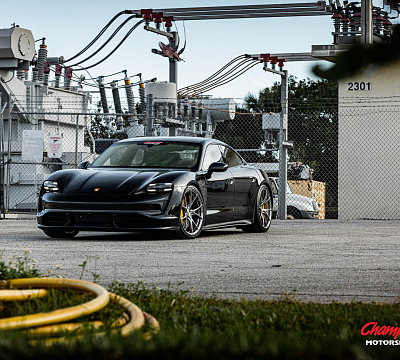 Фото дисков Vossen RS74 на Porsche Taycan I