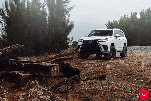 Фото дисков Vossen HFX-1 (6-Lug) Черный глянец на Lexus LX IV