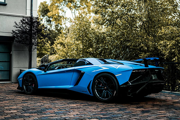 Фото дисков Brixton Forged FDE05 Черный сатин на Lamborghini Aventador
