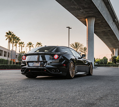 Фото дисков Brixton Forged HS1 на Ferrari FF
