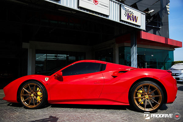 Фото дисков Vossen EVO-2R Глянцевое темное золото на Ferrari 488