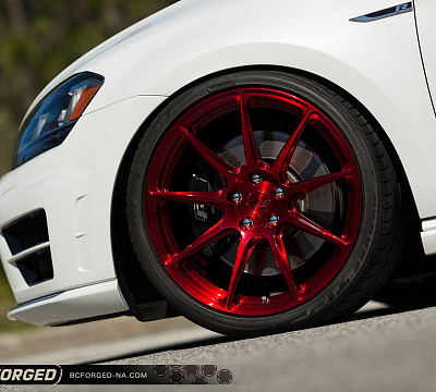 Фото дисков BC Forged RZ39 на Volkswagen Golf VII