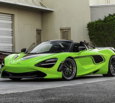 Фото дисков Strasse Wheels SV10M Deep Concave FS на McLaren 720S
