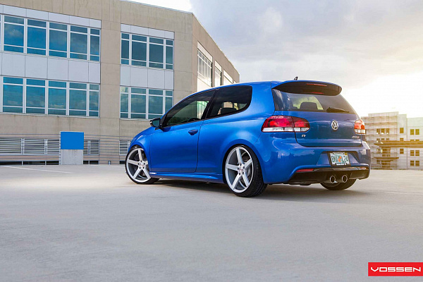 Фото дисков Vossen CV3 Серебро на Volkswagen Golf VII