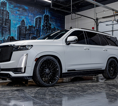 Фото дисков Brixton Forged LX01 на Cadillac Escalade V