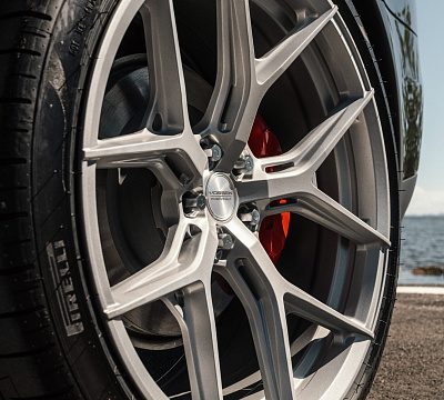 Фото дисков Vossen HF-5 на Tesla Model X