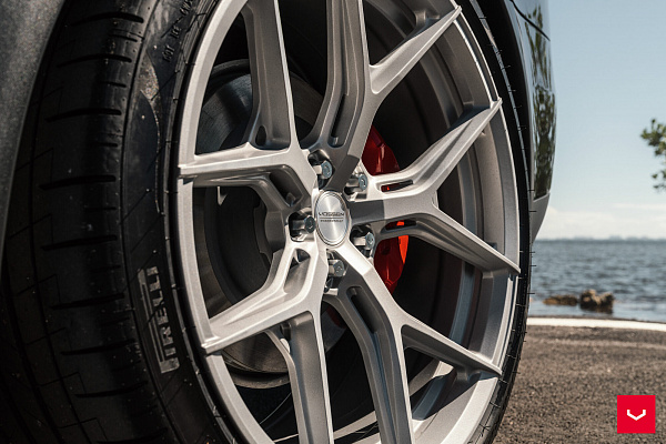 Фото дисков Vossen HF-5 Серебро на Tesla Model X