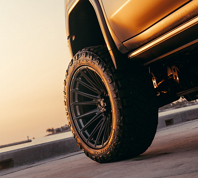 Фото дисков Vossen VFX-03 на GMC Sierra IV
