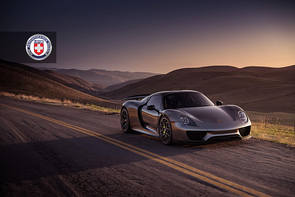 Фото дисков HRE P101 Черный глянец на Porsche 918 Spyder