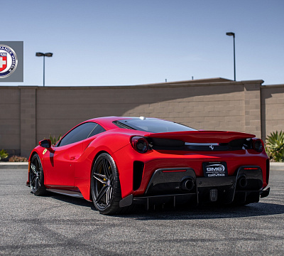 Фото дисков HRE P107SC на Ferrari 488