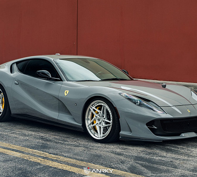 Фото дисков Anrky S3-X3 на Ferrari 812