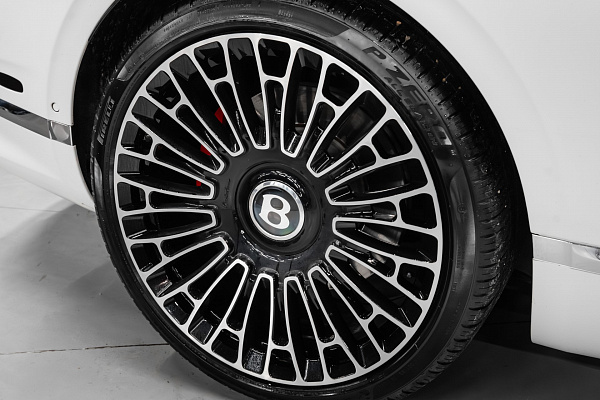Фото дисков Brixton Forged LX01 Алмазная проточка на Bentley Continental GT III