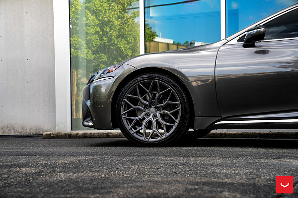 Фото дисков Vossen HF-2 Сатиновый графит на  Lexus LS V