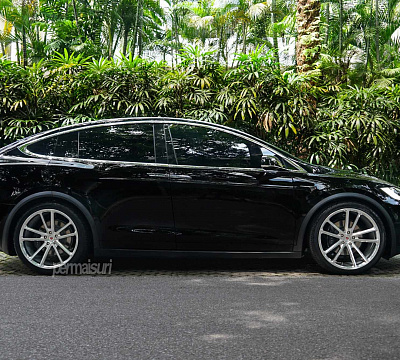 Фото дисков Vossen CG-203 на Tesla Model X