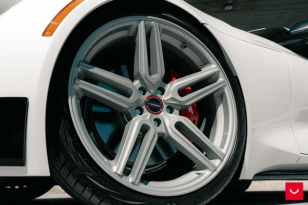 Фото дисков Vossen HF-1 Серебро на Toyota Supra A90