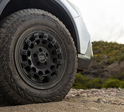 Фото дисков Black Rhino FUJI на Subaru Outback BT