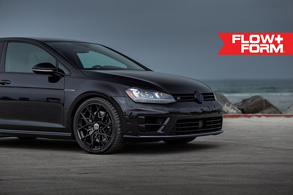 Фото дисков HRE FF10 Черный сатин на Volkswagen Golf VIII