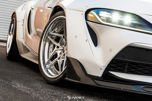 Фото дисков Anrky S3-X3 Полированный лак на Toyota Supra A90