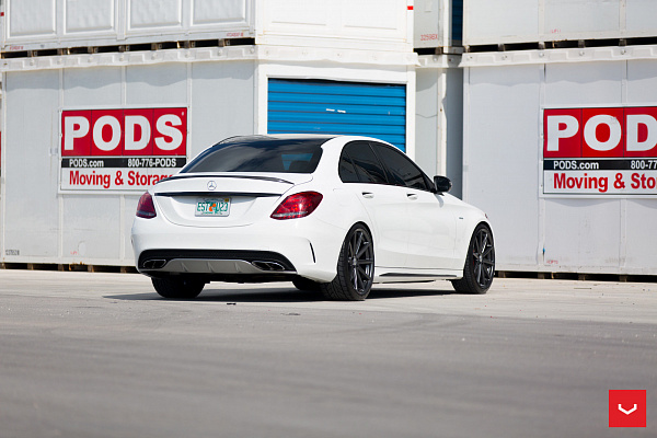 Фото дисков Vossen VFS-10 Глянцевый графит на Mercedes-Benz C-Class (W205)