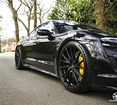 Фото дисков Vossen HF-4T на Porsche Taycan I
