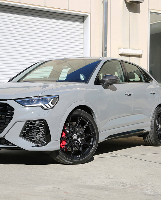 Фото дисков FF10 Черный сатин на Audi Q3 (8U)