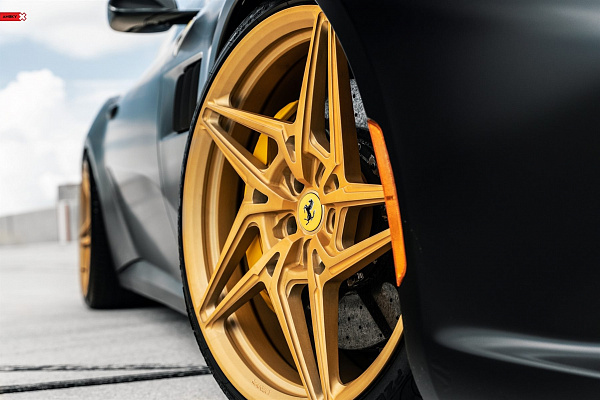 Фото дисков Anrky S1-X3 Сатиновое золото на Ferrari GTC4Lusso