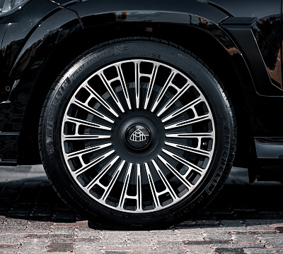 Фото дисков Brixton Forged LX07 на Mercedes-Benz GLS (X167)