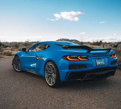 Фото дисков Vossen S21-02 на Chevrolet Corvette C8