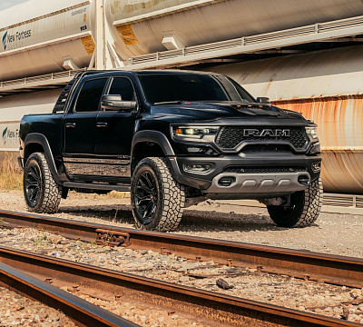 Фото дисков 4PLAY 4P83 на Ram 1500 V