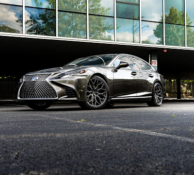 Фото дисков Vossen HF-2 на  Lexus LS V