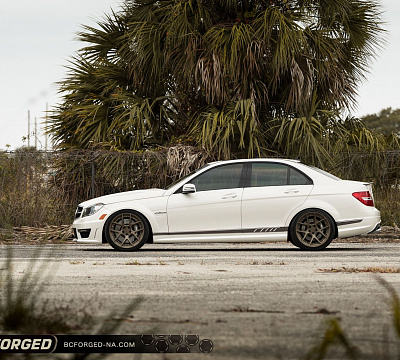 Фото дисков BC Forged HCS02 на Mercedes-Benz C-Class (W204)