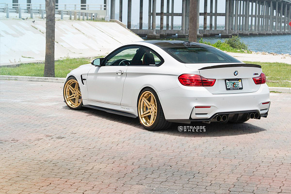 Фото дисков Strasse Wheels SV2T Deep Concave FS Сатиновое золото на BMW 4/M4 (F32/F82)