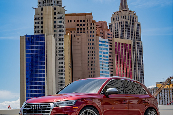 Фото дисков MRR FS01 Серебро на Audi Q5 (FY)