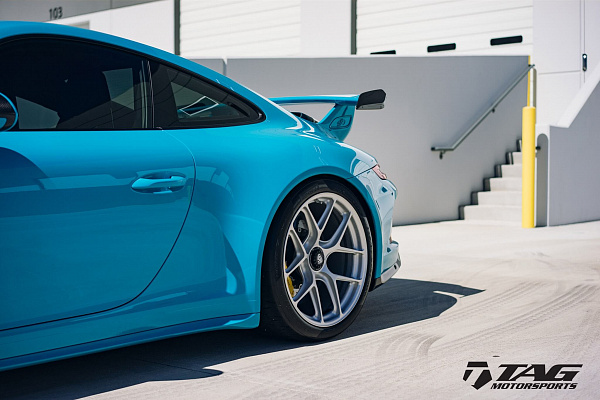 Фото дисков HRE R101 Lightweight Сатиновый лак на Porsche 911 VII