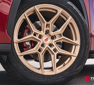 Фото дисков Vossen EVO-4 на Toyota Highlander U70