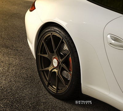 Фото дисков Strasse Wheels SM5R Deep Concave Monoblock на Porsche 911 VI