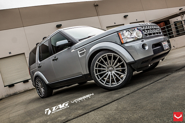 Фото дисков Vossen VFS-2 Серебро на Land Rover Discovery IV