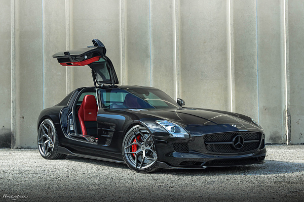 Фото дисков Brixton Forged PF7 Сатиновый графит на Mercedes-Benz SLS AMG