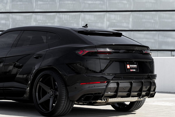 Фото дисков Anrky RS5.3 Черный сатин на Lamborghini Urus