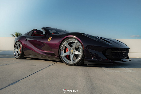 Фото дисков Anrky RS5.3 Полированный лак на Ferrari 812