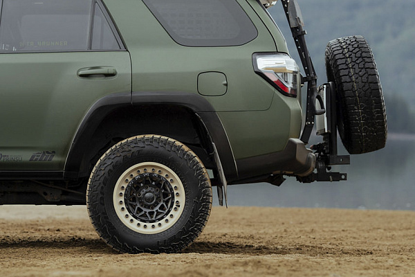 Фото дисков Black Rhino ALPHA  на Toyota 4Runner V