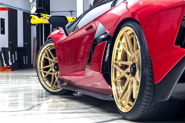 Фото дисков Anrky S1-X2 Сатиновое золото на Lamborghini Aventador