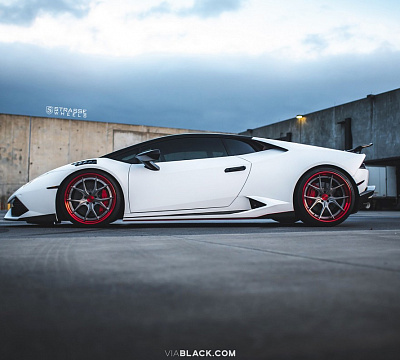 Фото дисков Strasse Wheels SM5R Deep Concave на Lamborghini Huracan