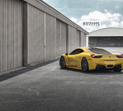 Фото дисков Strasse Wheels SV1 Deep Concave FS на Ferrari 458